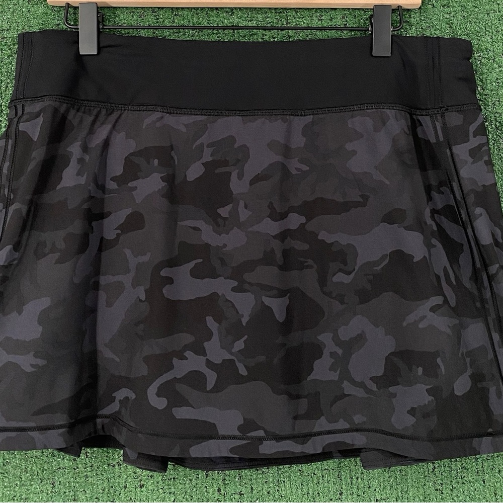 Lululemon Pace Rival  Incognito Camo Multi Grey Black Tennis Skirt Size 10 Tall - Picture 2 of 6